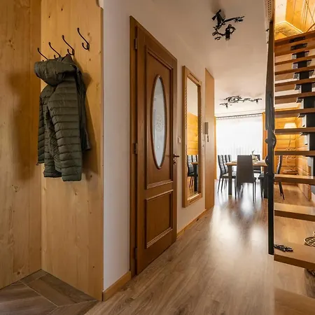 Na Skalce Apartment