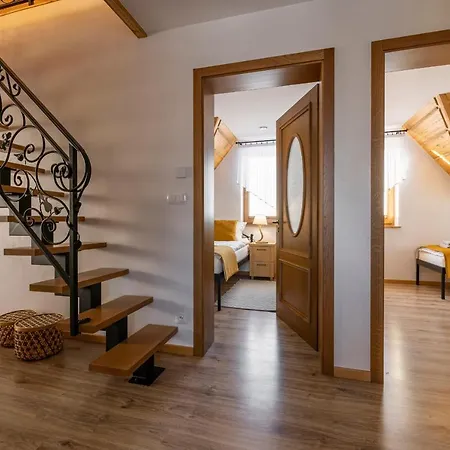 Na Skalce Шафляры